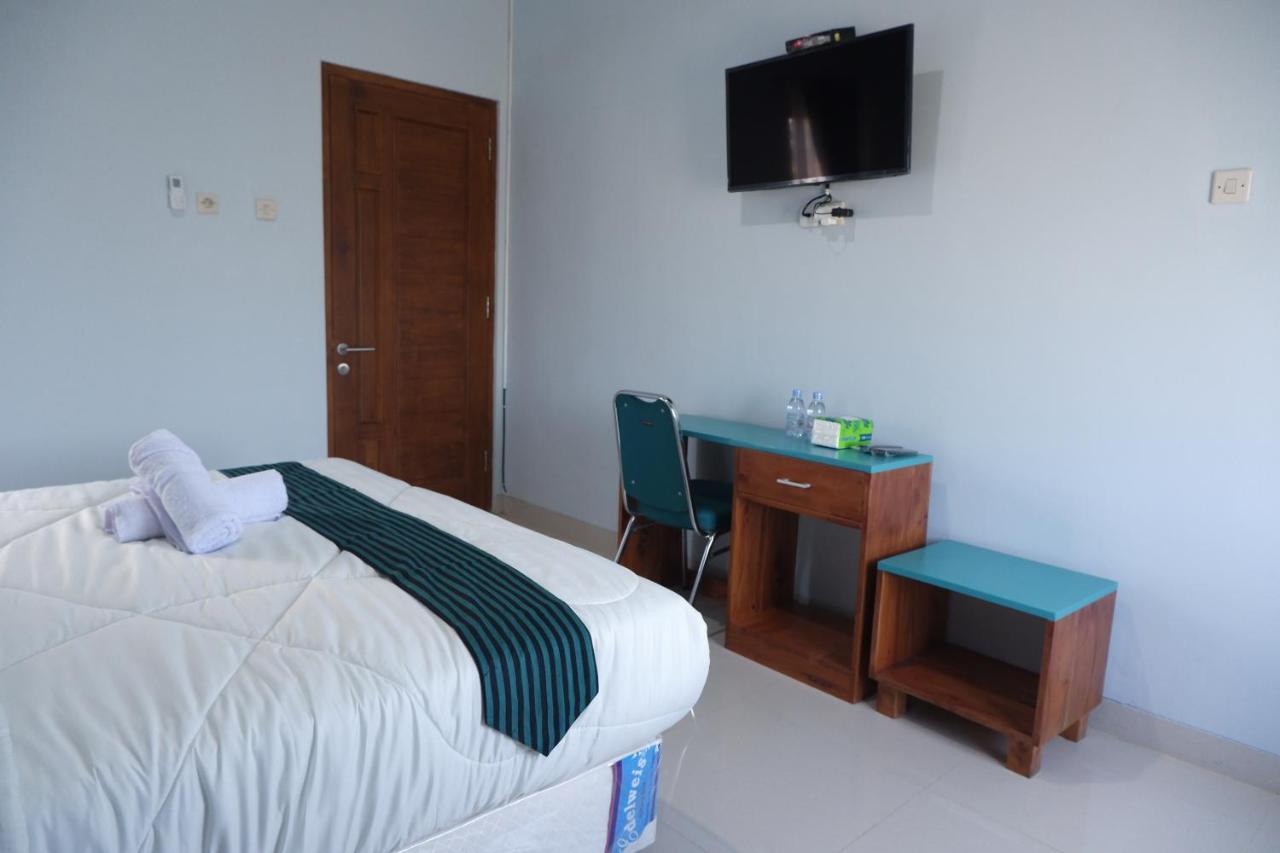 Griya Tetirah Syariah Mitra Reddoorz Hotel Wates  Luaran gambar